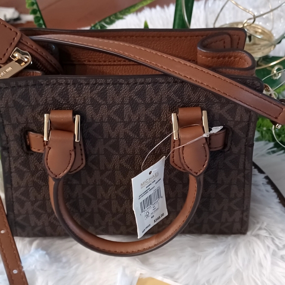 FIRM...NWT Authentic MICHAEL KORS HAMILTON XS SATCHEL CROSSBODY BROWN PRICE FIRM - Picture 8 of 9